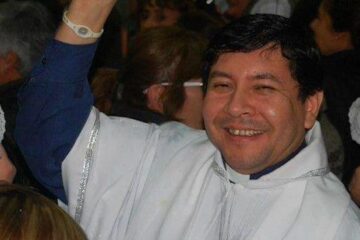 Por abuso sexual: condenaron a tres años de prisión en suspenso al cura Daniel Acevedo