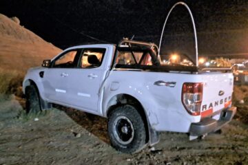 Encuentran una de las camionetas robadas de Cerro Vanguardia, y durante el procedimiento disparan contra los policías